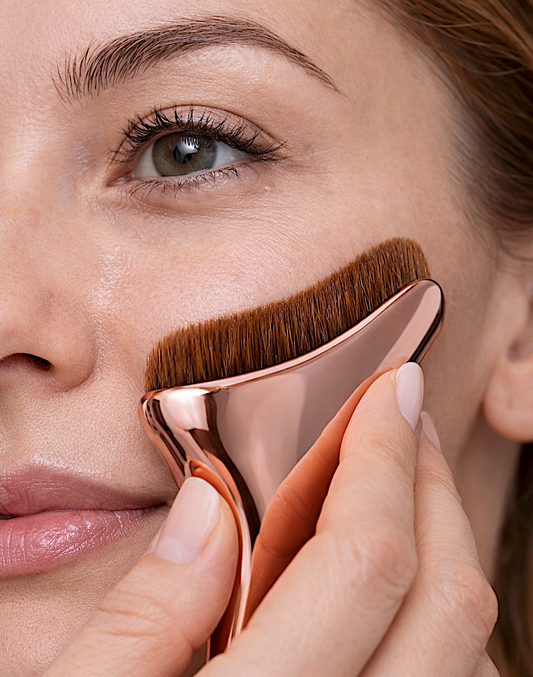 The Benefits of Using a Lymphatic Contour Face Brush
