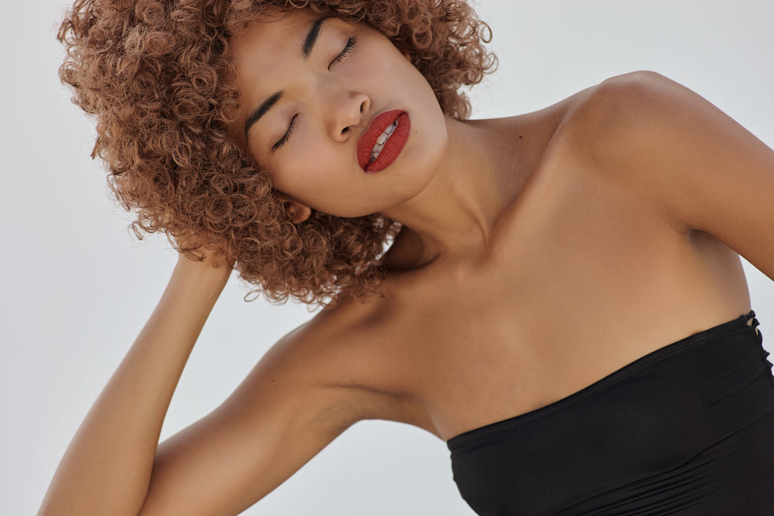 BEAUTIFUL MODEL WITH PERFECT SKIN